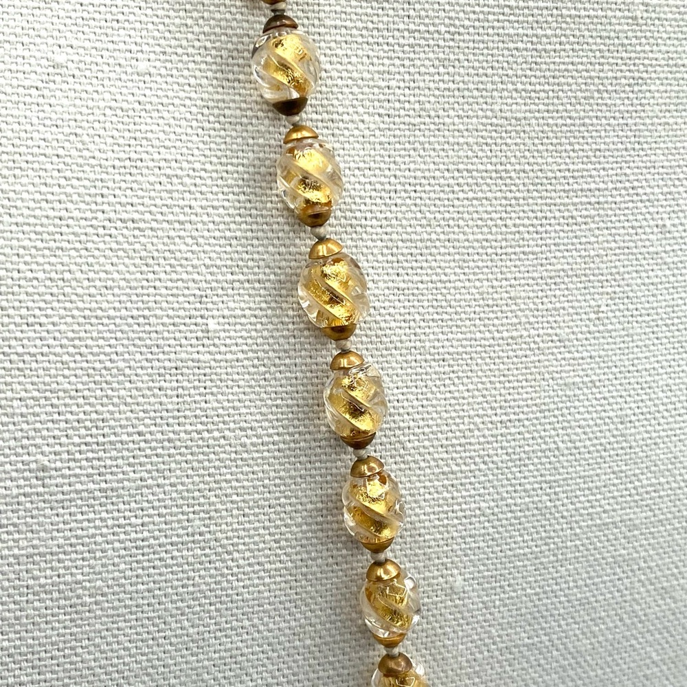 Vintage Art Deco Gold Foil Art Glass Necklace - Picture 4 of 12